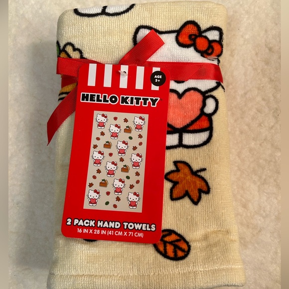 Hello Kitty Hand Towels set of 2 - Picture 1 of 3